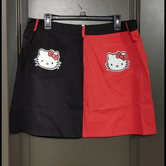 Hello Kitty Dresses & Skirts - 🛍️Hello Kitty Colorblock Miniskirt 2XL